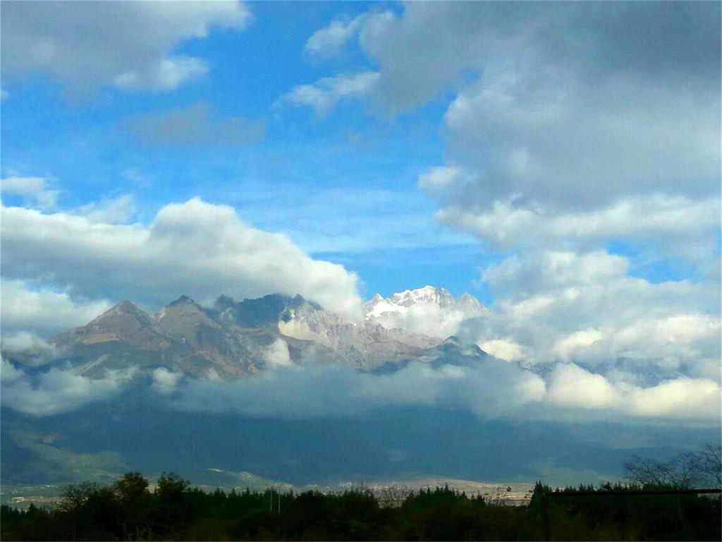Lijiang Baisha Free Time Designed Hotel Extérieur photo